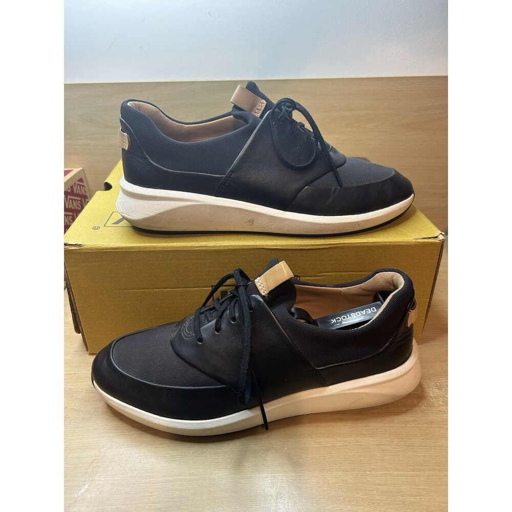 Clarks Un Rio Lace-Up Sneaker Black Leather/Mesh Size 9